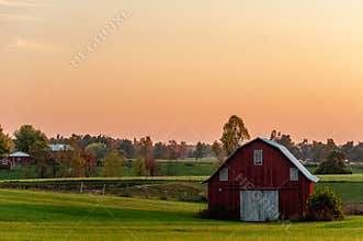 Susnet + Barn + Rolling Green Pastures - Central Kentucky Farm