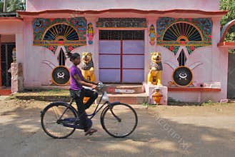 Old puri street and cycle