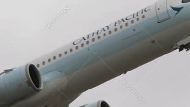 Airbus A321 of Cathay Pacific take off