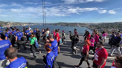 Athletes running in 45. Istanbul marathon which includes two continents in one race.