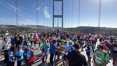 Athletes running in 45. Istanbul marathon which includes two continents in one race.
