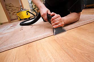 Cleaning carpet