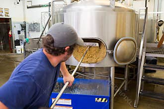 Commercially Brewing IPA at Oakshire