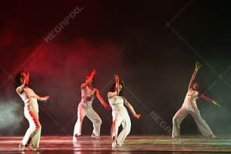 Dynamic Contemporary Dance Finale With Colorful Stage Lighting