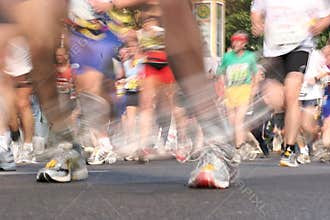 Marathon runners 2