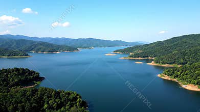 Overlooking the natural scenery of mountains, rivers and lakes,Generative AI