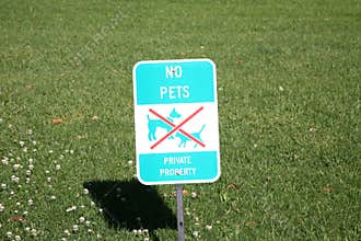 No Pets Sign