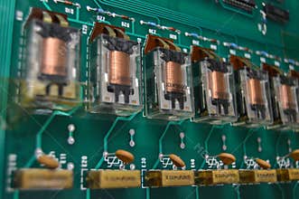 Electronics relays