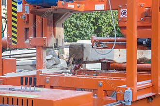 Automated industrial wood cutting machinery