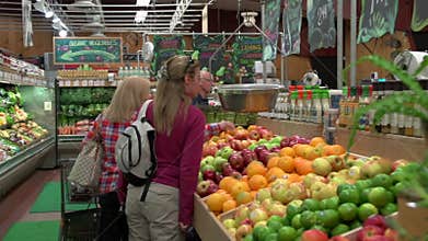 Grocery shopping (3 of 7)