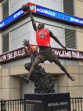 Michael Jordan Statue