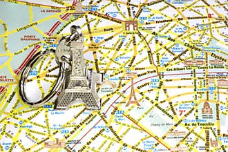 Paris monuments map