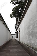 The corridor between the two walls