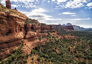 Red rock formations at at Boynton Canyon Trail in Sedona, USA