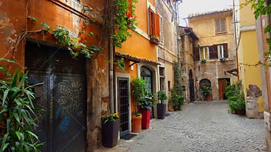Narrow alleyway, Trastevere, Rome, Italy