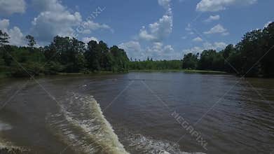 WATER SKIING IN CENTRAL MISSISSIPPI